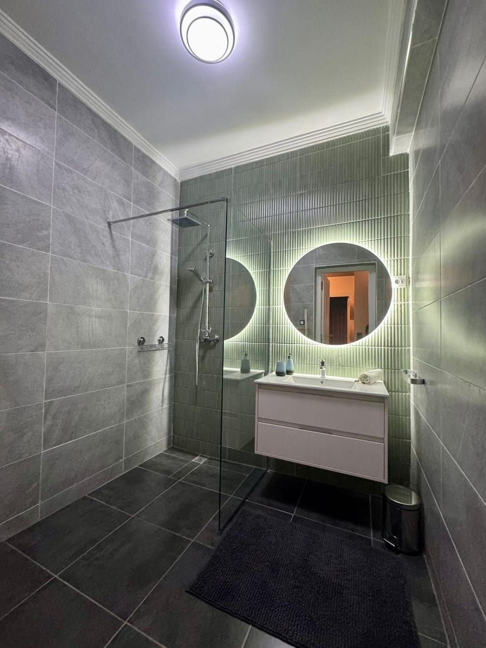 Shower, Bathroom