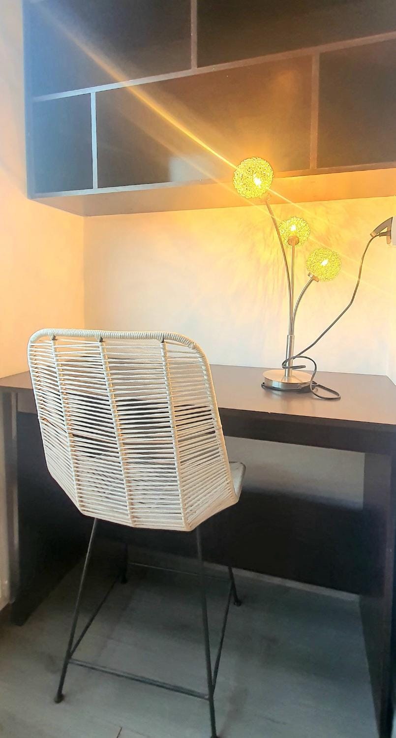 Business facilities, Seating area
