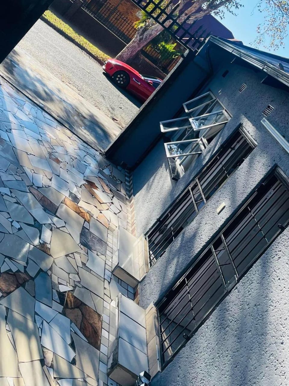 Property building, Neighbourhood, Parking