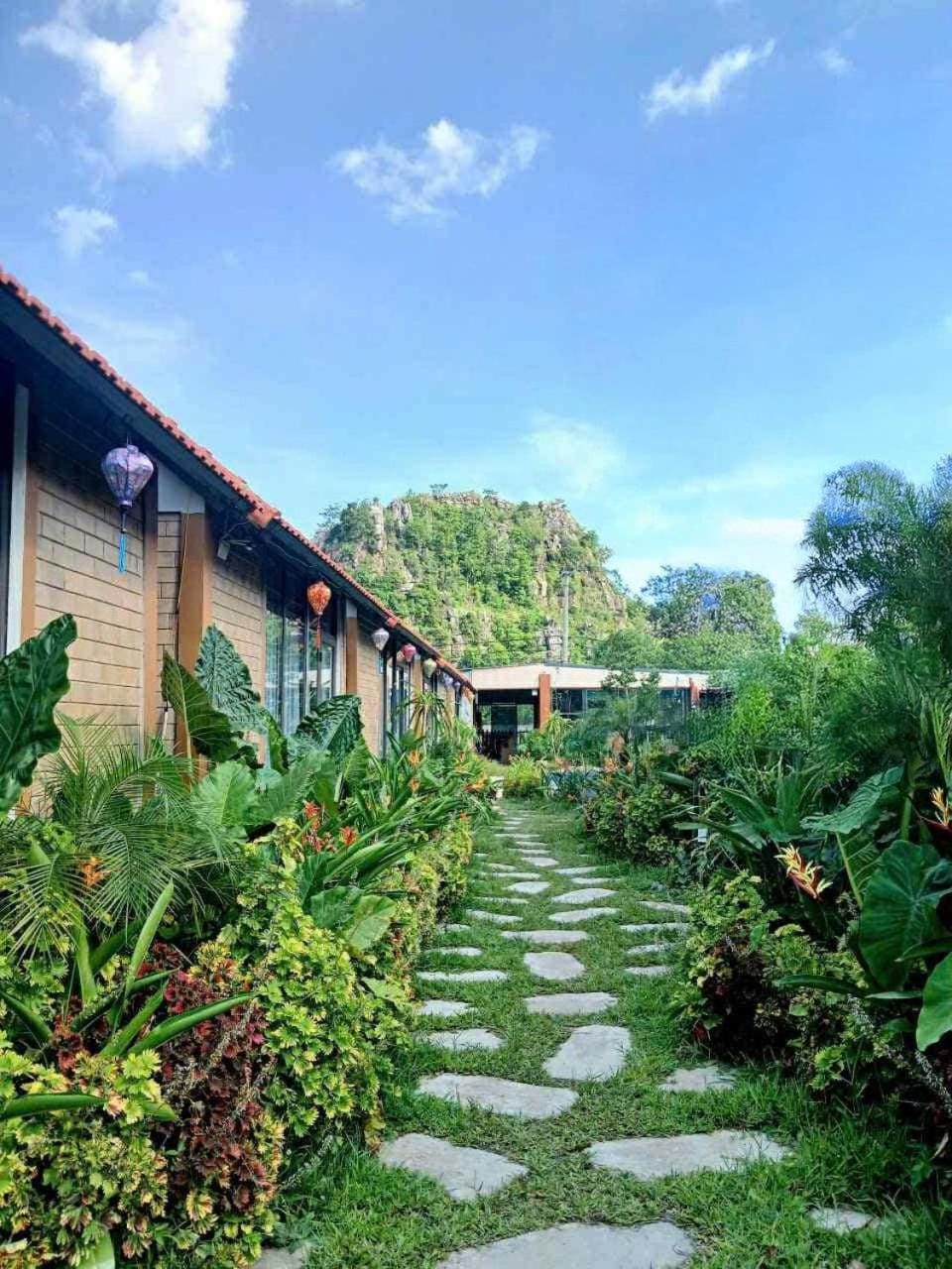 Trang An Green Retreat Homestay Country House in Laos