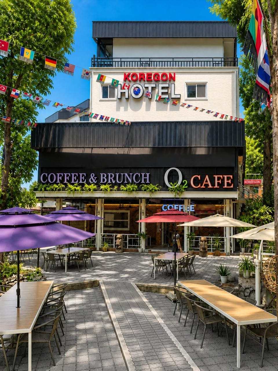 Property building, Restaurant/places to eat