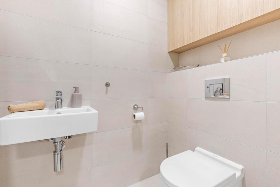 Toilet, Bathroom