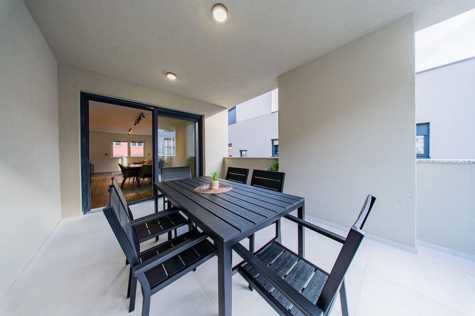Property building, View (from property/room), Balcony/Terrace, Seating area