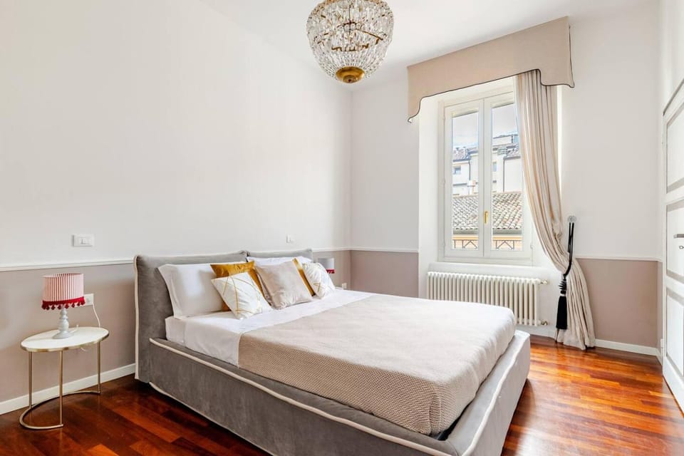 Property building, Bed, Photo of the whole room, Bedroom
