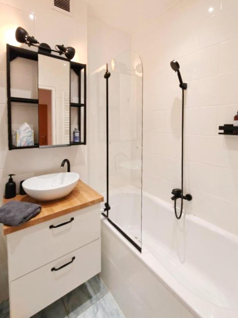 Bathroom, Bath