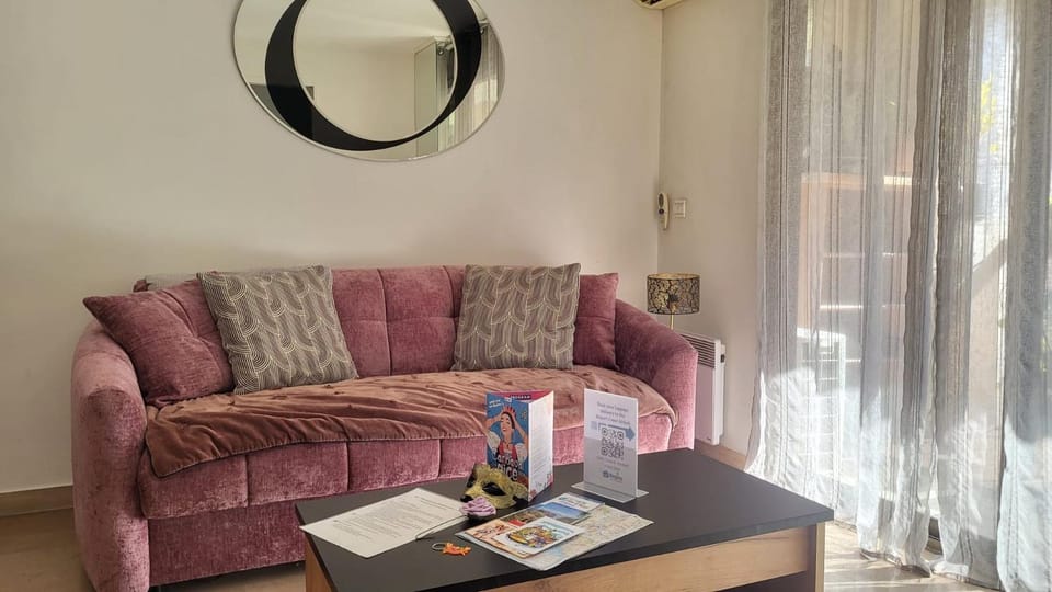 WeHost BARETY - Blooming Balcony Retreat - Central 3-4prs Apartment in Nice