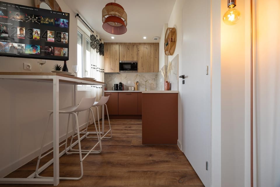 305 Chanzy - Ethnique Chic - Studio Premium - Wifi Apartment in Le Mans
