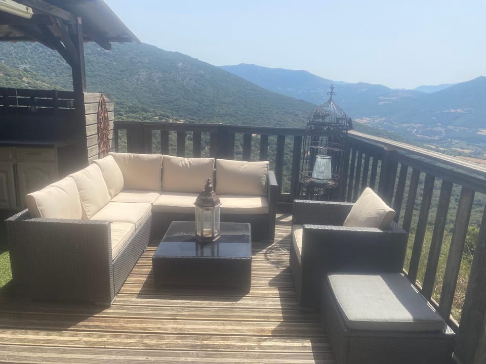 Balcony/Terrace, Living room