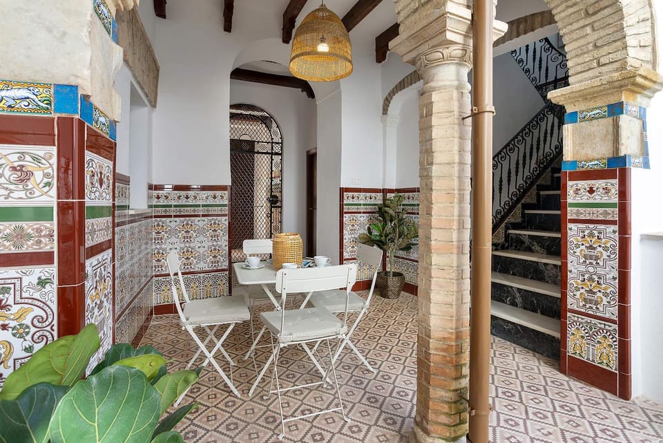 Patio, Dining area