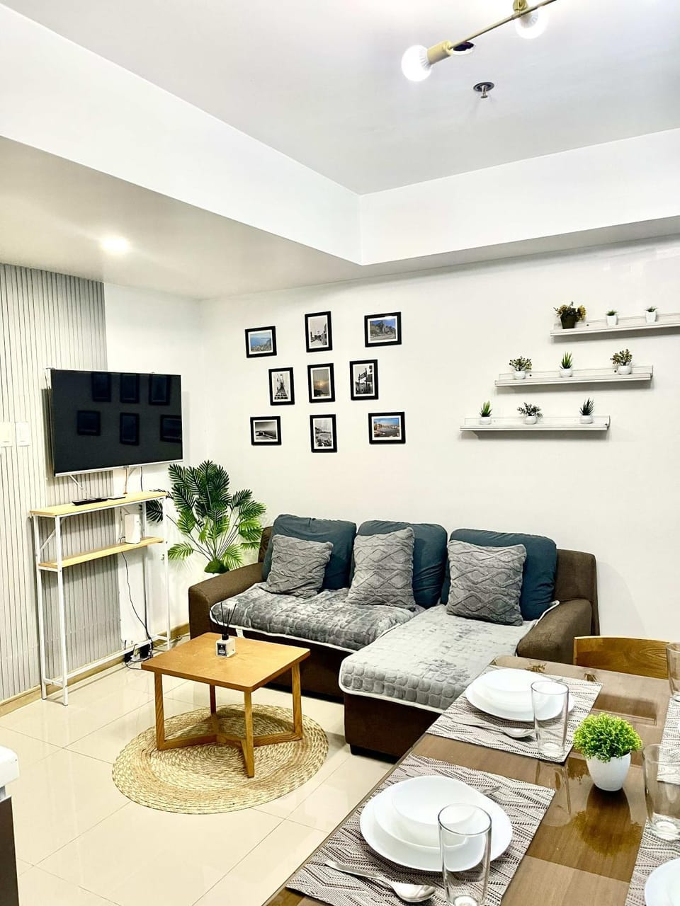 AzurestaycationbyGS Apartment in Paranaque