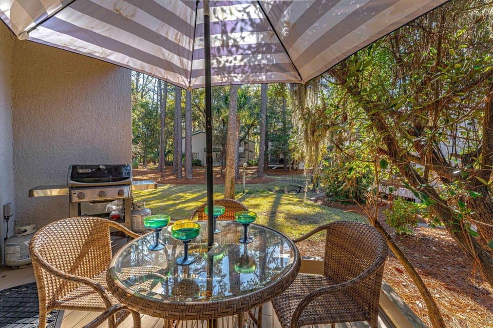Patio, Day