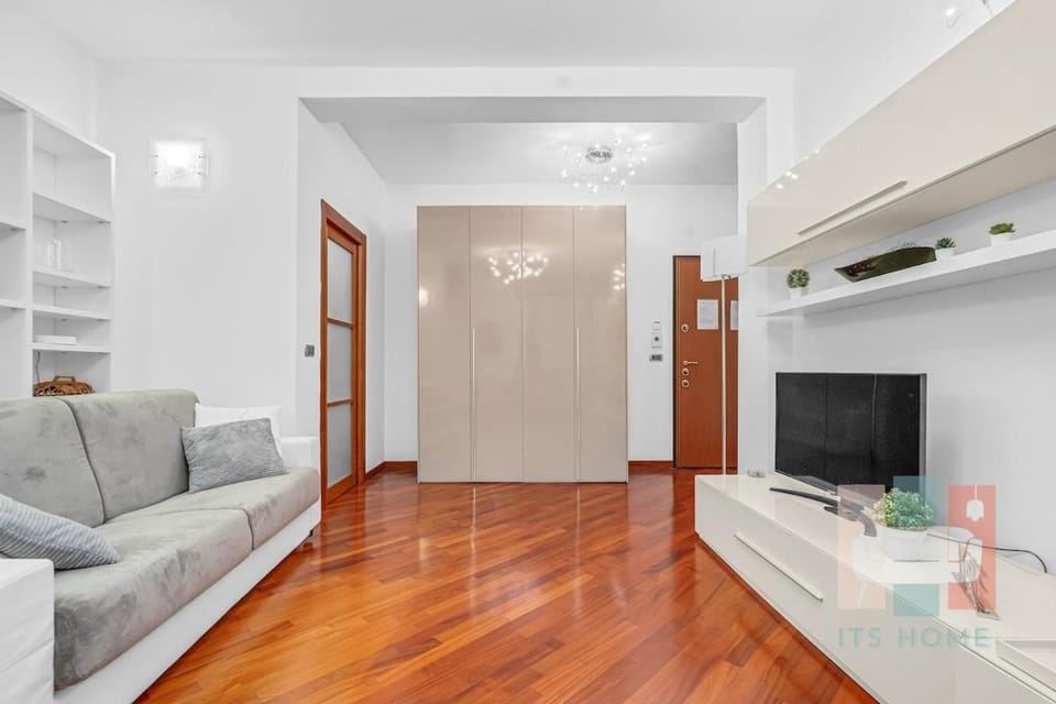 Urban Stay in Milan - Comfortable and well connected Apartment in Milan