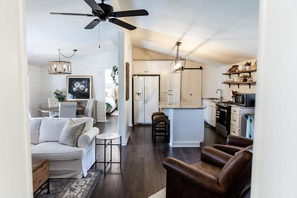 Living room, Dining area, kitchen