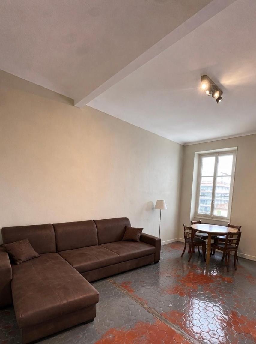 Bed, Living room, Seating area
