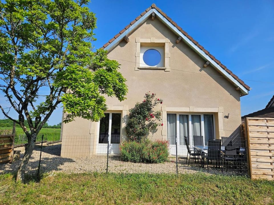 Le Clos Simonin House in Jura