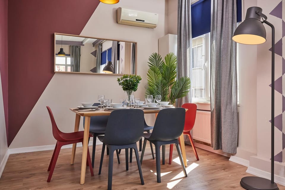 Comfortable 2BR Flat in Nişantaşı Near Metro Apartment in Istanbul