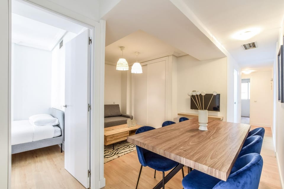 apartamentos de alquiler temporal para 6 personas en lavapies Alquiler Temporal Apartment in Centro