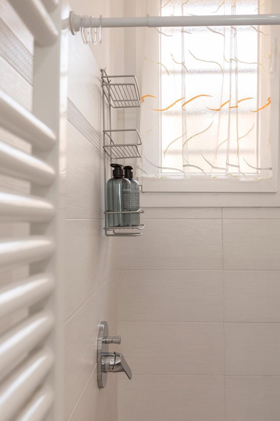 Shower, Decorative detail