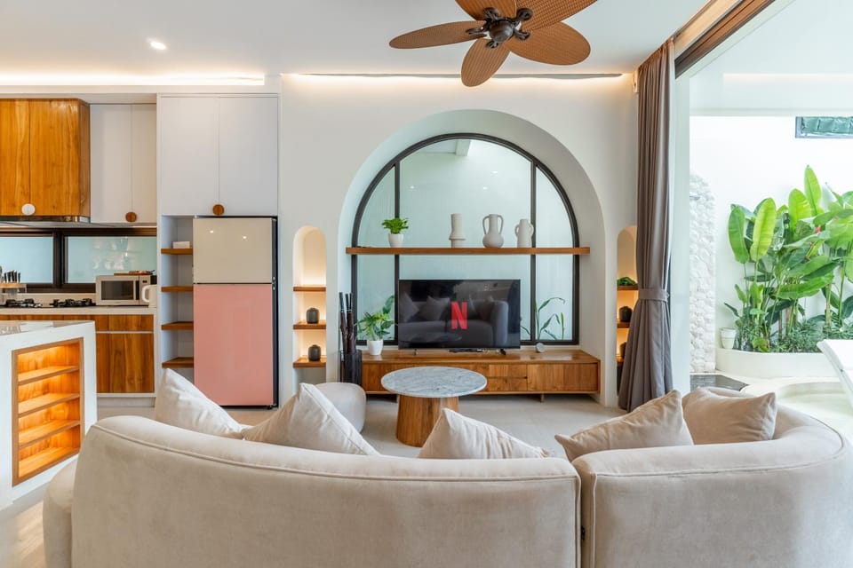 TV and multimedia, Living room, Seating area