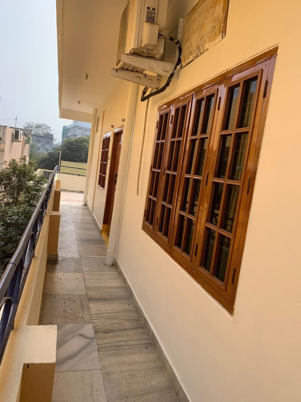 Luxury 2BHK, FullyFurnished home Near Airport Road Apartment in Hyderabad