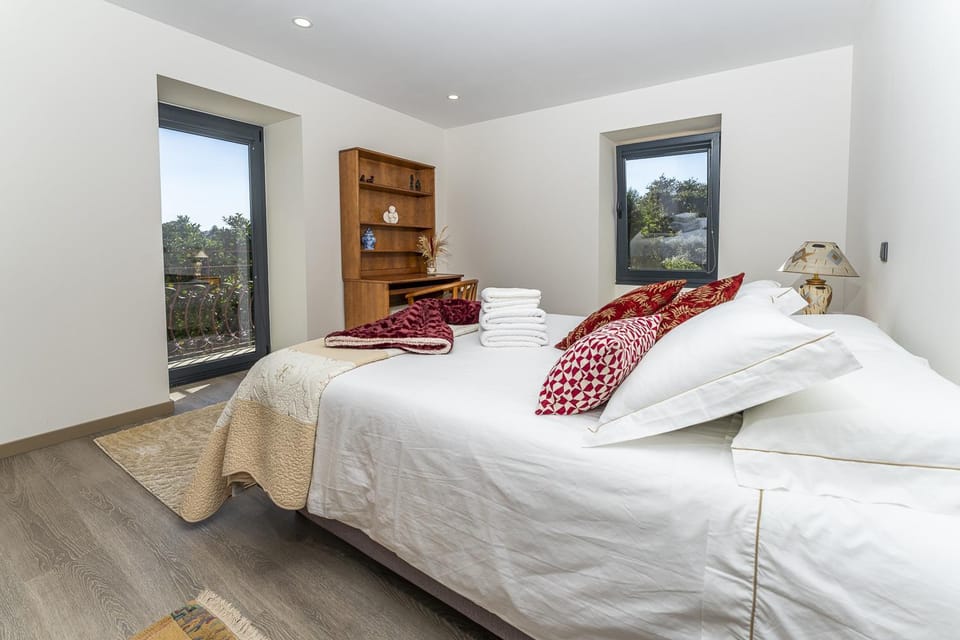 Villa with private Pool and Garden Villa in Viana do Castelo District, Portugal