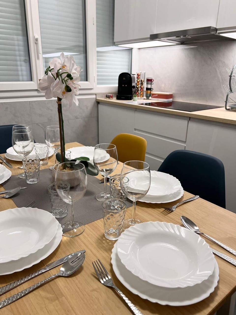 Coffee/tea facilities, Dining area, kitchen