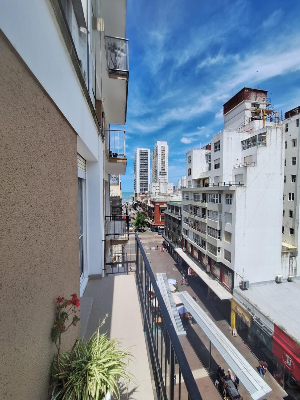 Property building, Day, Neighbourhood, City view, Street view, Location