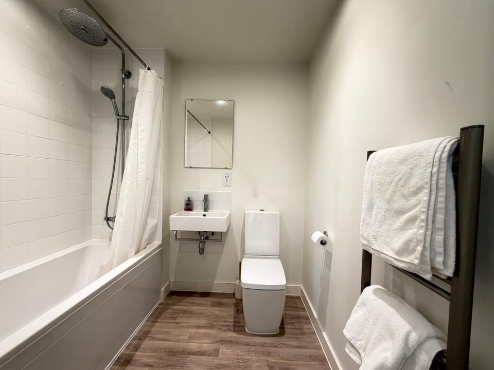 Silver Apartments ExCel Apartment in London