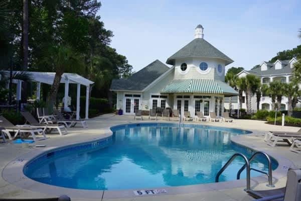 River Oaks Retreat Pools & King Bed House in Carolina Forest