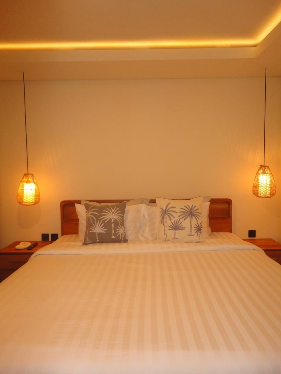 Sare Studio Bali - Berawa Mezzanine Apartment with 1BR & Private Pool Apartment in North Kuta