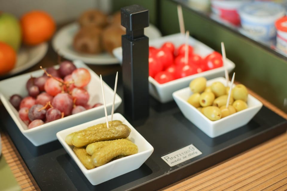 Breakfast, Buffet breakfast