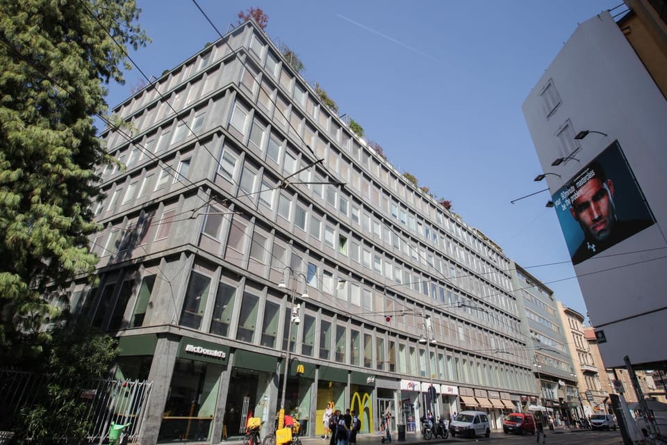 Property building, City view, Location