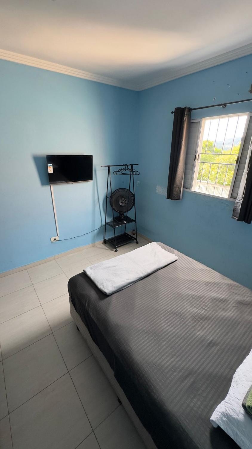 Refúgio aconchegante com garagem, ônibus e trem Bed and Breakfast in State of São Paulo