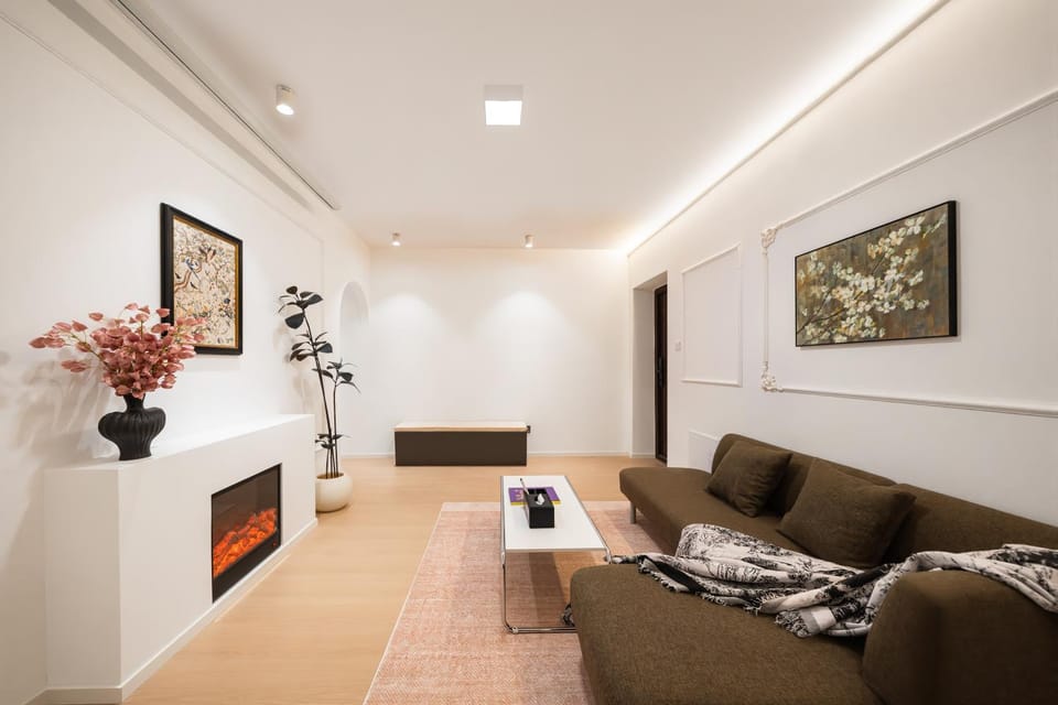 嘉发3店5F-Mayhome B&B-near the Bund and Nanjing West Road People Square with 3 bedrooms-4 beds elevator apart ment and Nearby West Nanjing Road Metro Apartment in Shanghai