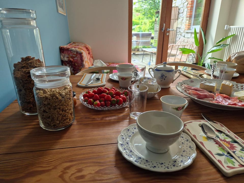 Continental breakfast