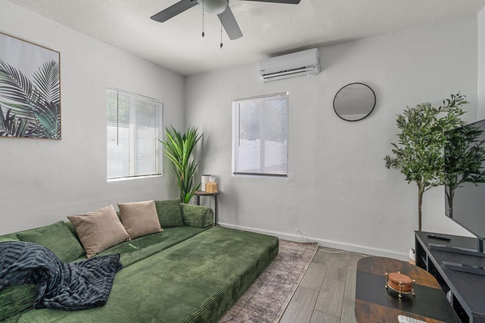 Casita Jacinto Centrally Located House in Catalina Foothills