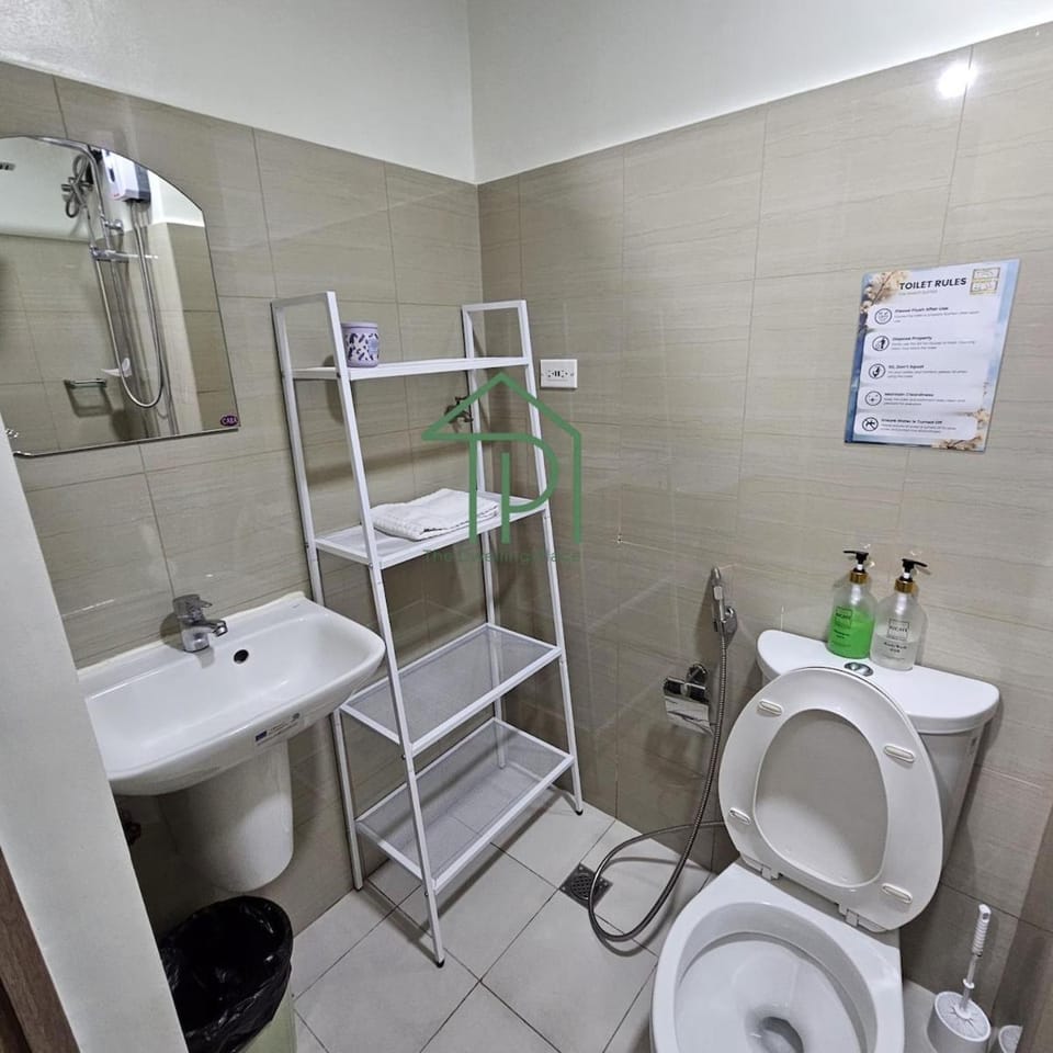 1BR Pool View Balcony Near MOA Shore 2 Tower 1 Apartment in Pasay