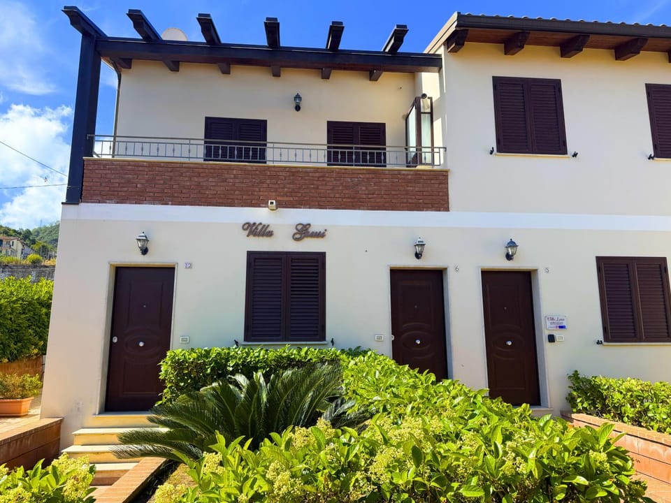 23 NODI SKYLINE - with FREE parking Apartment in Tropea