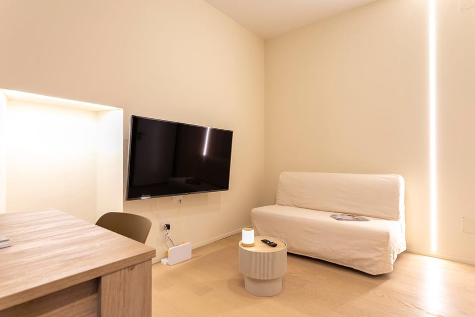 Communal lounge/ TV room, TV and multimedia