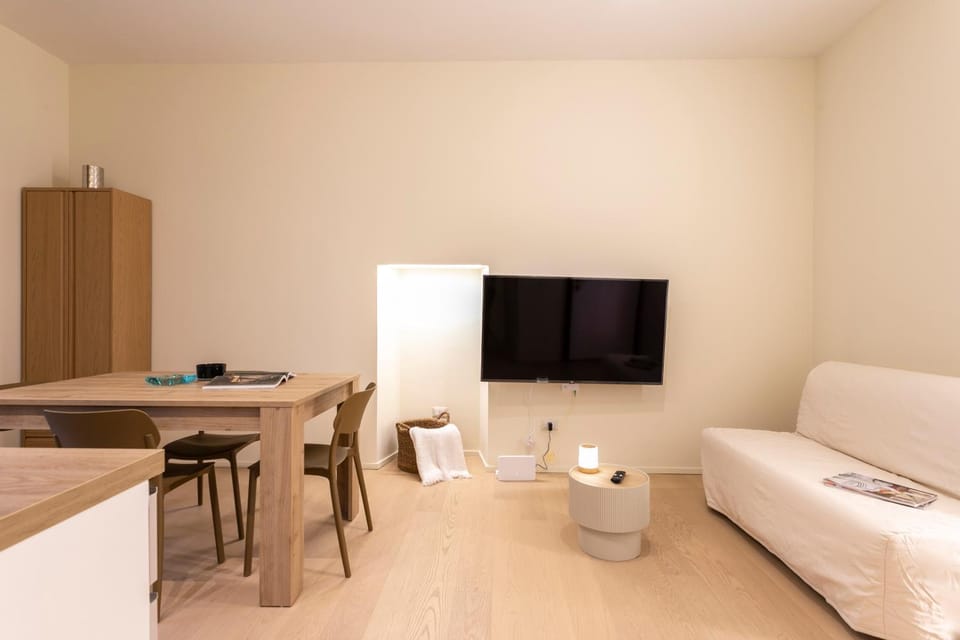 Communal lounge/ TV room, TV and multimedia