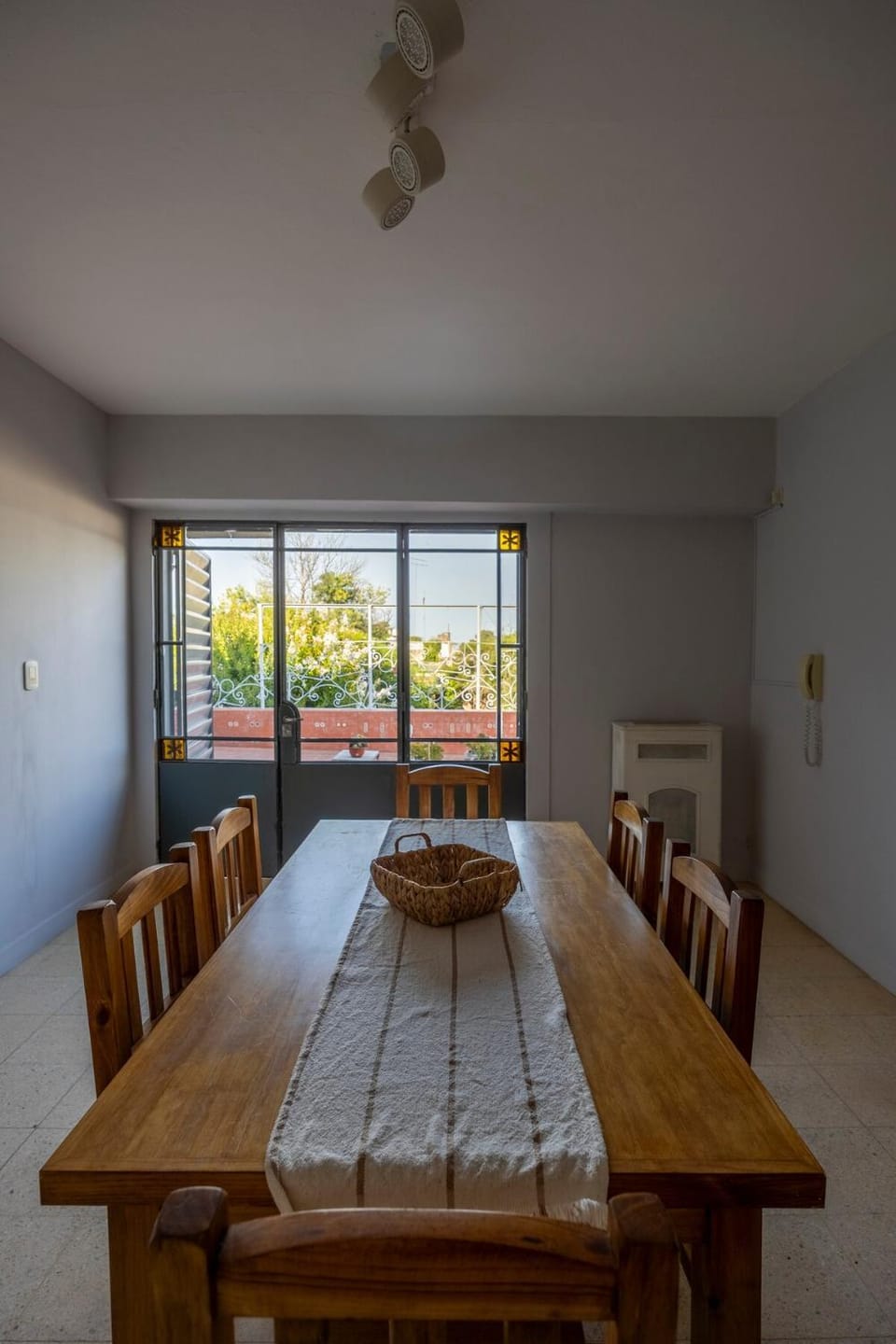 Dining area, Food