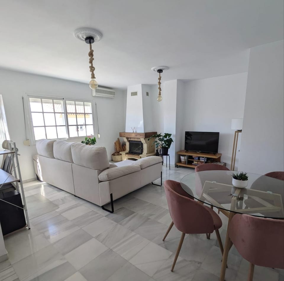 Molly's Sunny Penthouse Apartment in Sanlúcar de Barrameda
