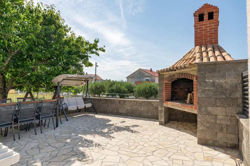 Studio apartman Cornelia s bazenom i jakuzijem Apartment in Šibenik-Knin County, Croatia