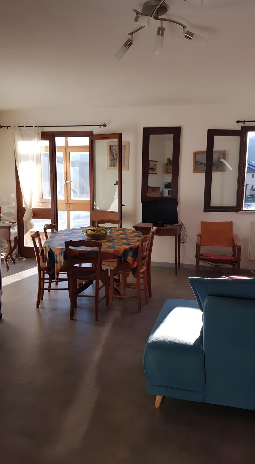 Property building, Living room