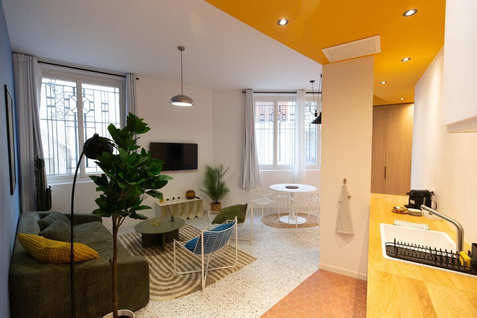 Arty & Chic 1BR 4P - Coeur de Marseille - AC Apartment in Marseille
