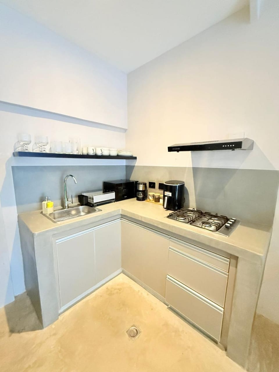 Kitchen or kitchenette, kitchen