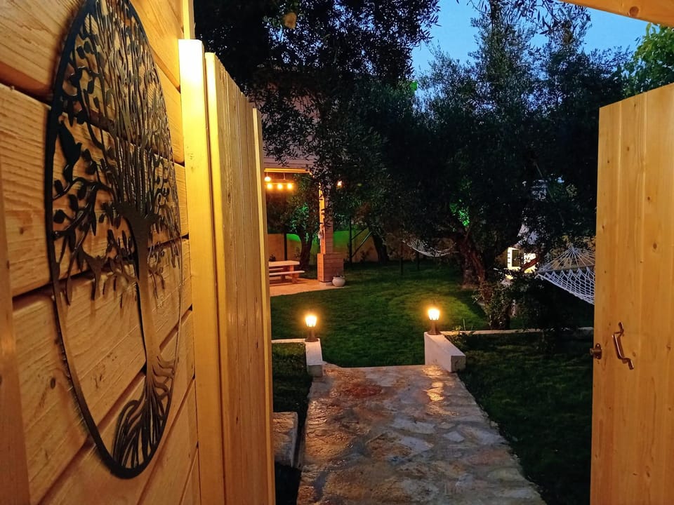Magic treehouse Apartment in Peloponnese, Western Greece and the Ionian
