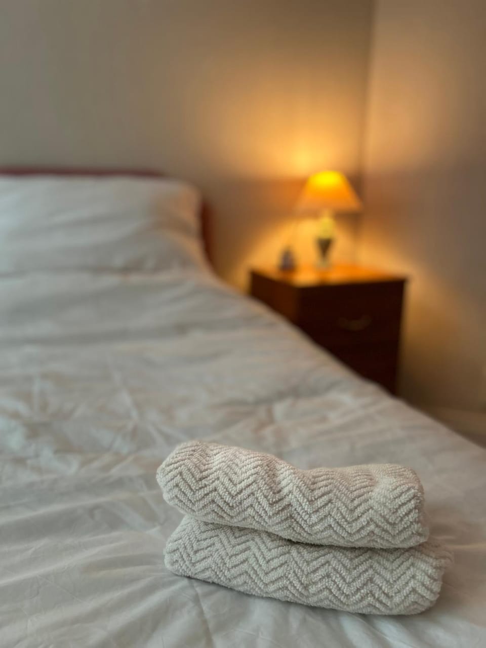 Bed, Photo of the whole room, Bedroom, towels