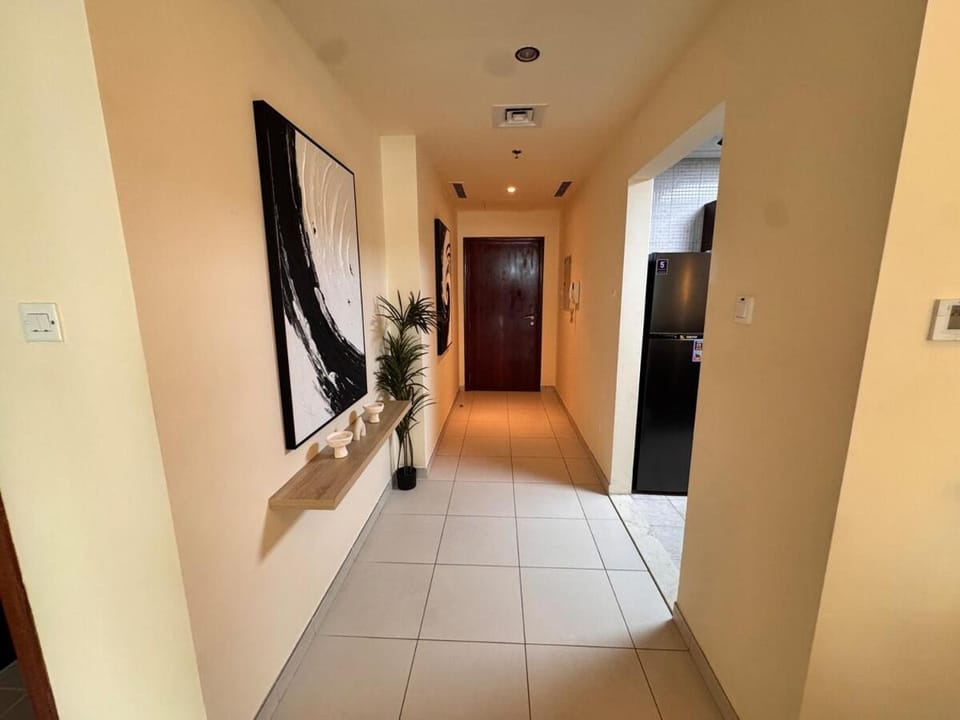 Skylux Bright 1BR with Canal Views & Extra Bed Apartment in Dubai