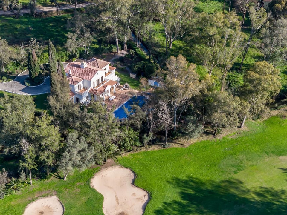 Golf Front Luxury Villa with Heated Pool and Sunset Views Villa in Alvor